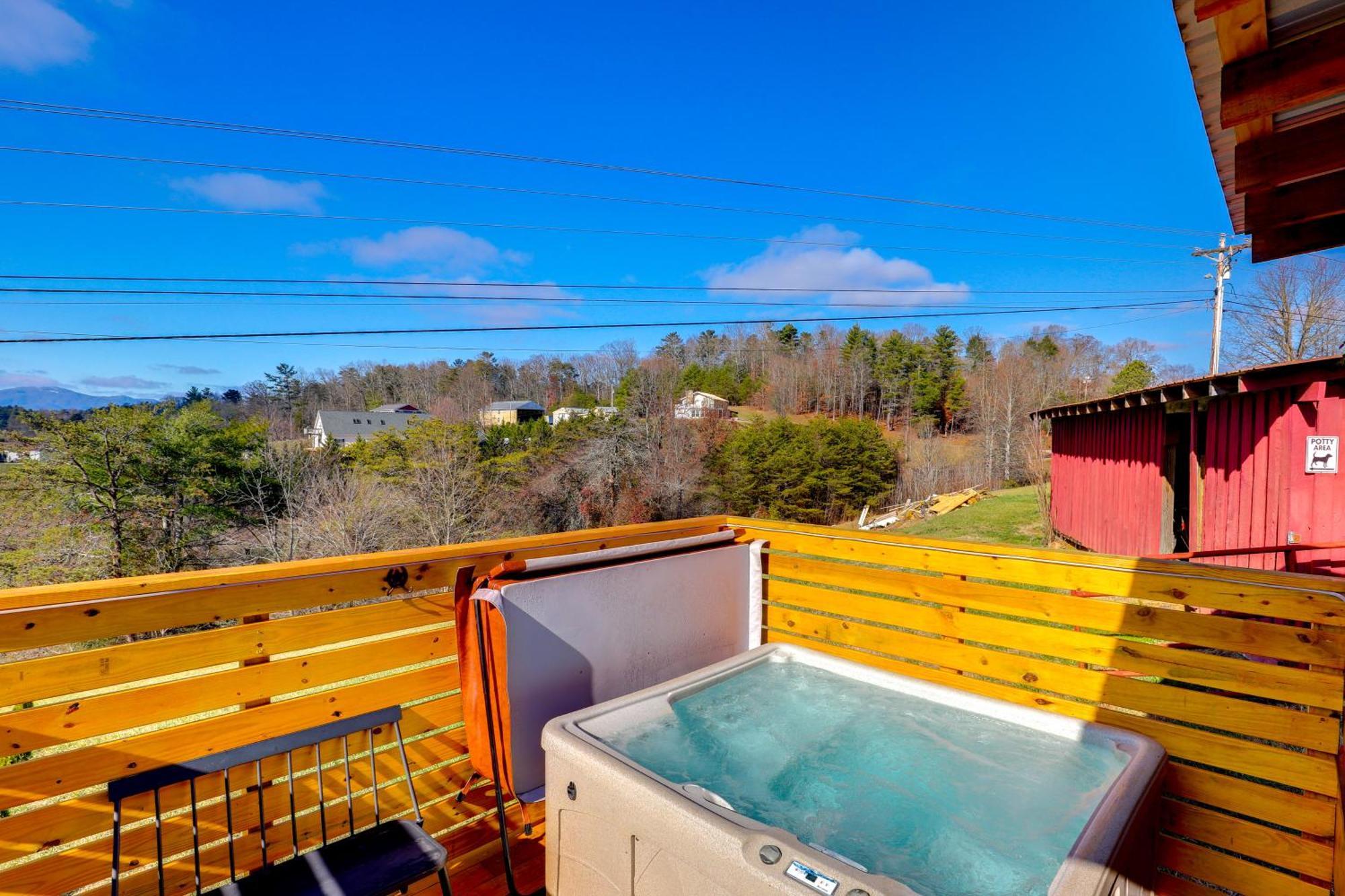 Marshall Studio With Loft, Hot Tub And Views! מראה חיצוני תמונה